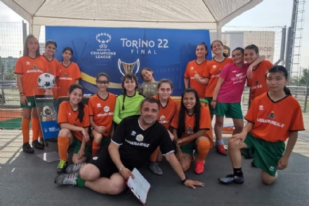 VENARIA - Sabato il «Torneo Magico» di calcio femminile: al Don Mosso si potrà ammirare nuovamente la coppa della Uefa Women's Champions League - FOTO