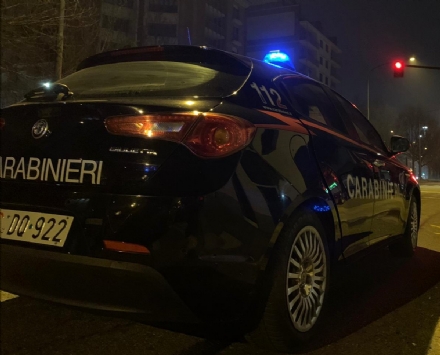 BORGARO - Calci e pugni all'anziana madre: carabinieri arrestano 52enne
