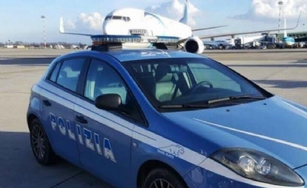 CASELLE - Albanese rimpatriato dopo tentato omicidio e maltrattamenti in famiglia