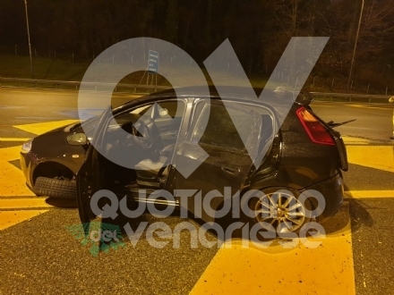 RIVOLI - Scontro in tangenziale: cinque feriti. 27enne denunciato perché viaggiava ubriaco