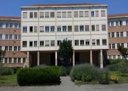 PIANEZZA-RIVOLI - Edilizia scolastica, la Città Metropolitana assicura interventi al Dalmasso e al Darwin-Romero