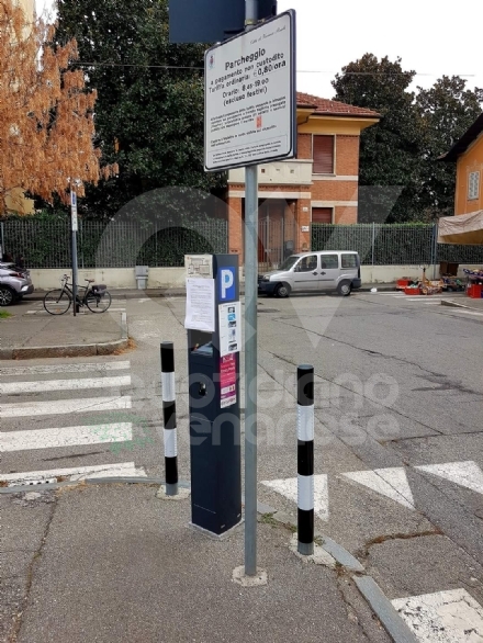 VENARIA - Sosta a pagamento sospesa fino al 3 dicembre. Ipotesi allungamento abbonamenti