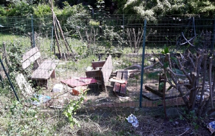 VENARIA - Degrado in via Diaz: protestano i residenti delle «Fiordaliso»
