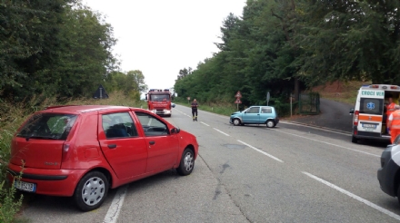 VENARIA - Ancora un incidente sulla Direttissima: quattro feriti, una donna rimasta incastrata