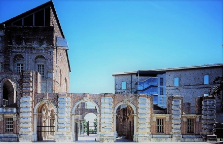 RIVOLI - Il Castello primo museo d'arte al mondo a destinare sale per la campagna vaccinale
