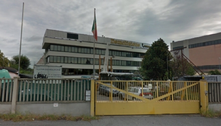 RIVOLI - La città sotto shock piange l'imprenditore che si è suicidato per l'azienda fallita