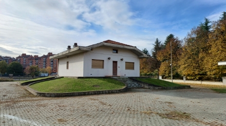 VENARIA - Un bando per la gestione del «lotto 2» della «Ex Villetta Italgas B» di corso Machiavelli