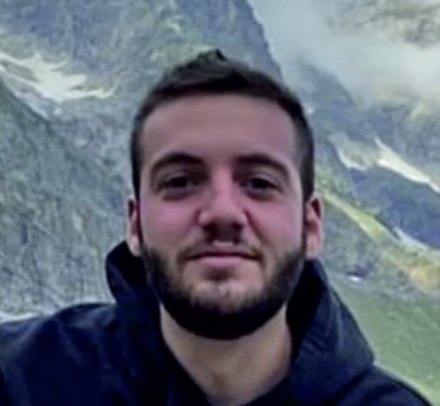 RIVOLI - Oggi pomeriggio i funerali di Alex Vezzali, il centauro morto nell'incidente nel Cuneese