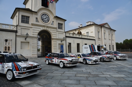 VENARIA - Davanti alla Reggia ecco le Lancia Delta che hanno fatto la storia dei mondiali rally