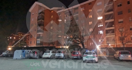 TRAGEDIA A VENARIA - Uomo trovato senza vita in via Paganini: morto da una ventina di giorni