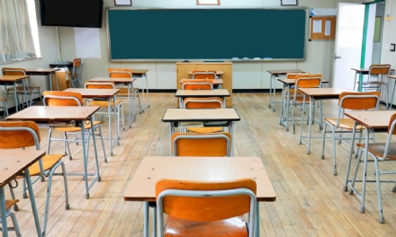 VENARIA - Tornano le borse di studio per gli studenti meritevoli che hanno concluso le medie