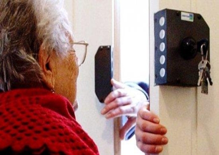 OCCHIO ALLA TRUFFA - E' l'ora dei falsi dipendenti comunali