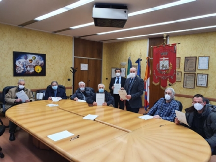 COLLEGNO - Bilancio 2021: Quasi 6 milioni per le scuole, interventi alla Stireria e alla Bendini