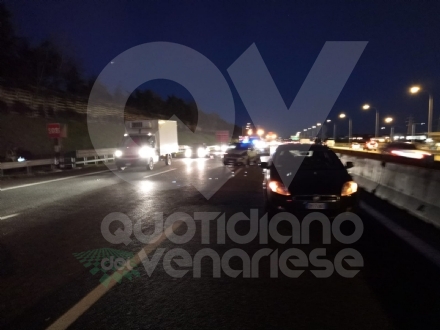 VENARIA - Auto provoca doppio tamponamento e fugge via: 4 persone ferite, tra cui un bimbo di 3 mesi