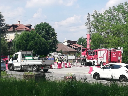 VENARIA - Camion perde il carico di sale di sodio: traffico in tilt nelle vie Stefanat e Cavallo