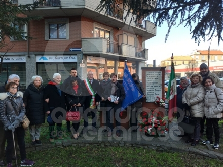 COLLEGNO - Commemorati i partigiani al cippo di corso Francia
