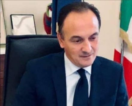 CORONAVIRUS ECCO IL COPRIFUOCO - Non si potrà uscire dalle 23 alle 5 ECCO L'AUTOCERTIFICAZIONE