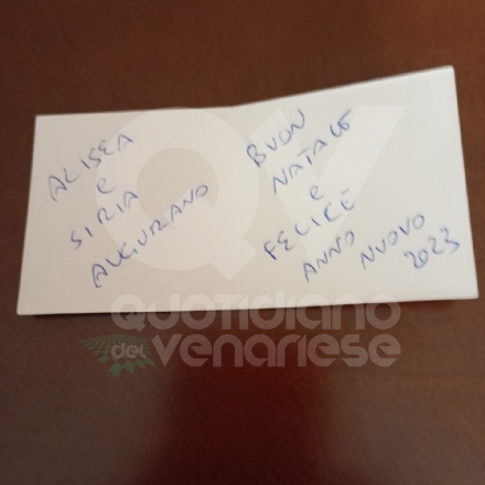 VARISELLA - Il dolce gesto di Alisea e Siria: un biglietto di auguri di Natale in ogni buca - FOTO