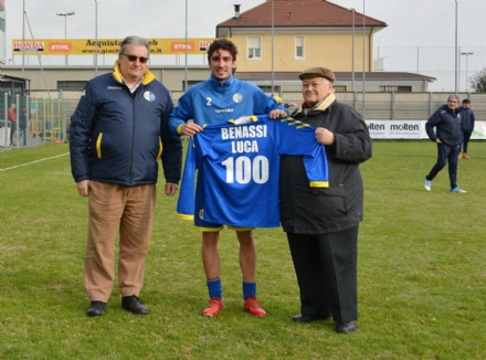 BORGARO - Festa con vittoria per le 100 presenze in gialloblù di Luca Benassi - FOTO