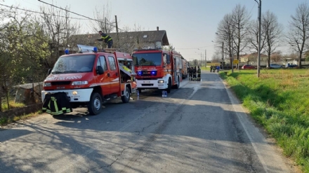 PIANEZZA - Incendio in un cascina in via San Gillio: sei squadre dei vigili del fuoco all'opera