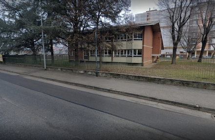VENARIA - Alla guida in modo pericoloso vicino all'asilo, si rifiuta di sottoporsi all'alcol-test: denunciato