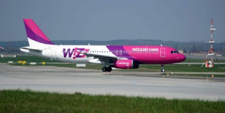 CASELLE - La compagnia aerea Wizz Air annuncia il nuovo volo Torino-Lamezia per il 2022