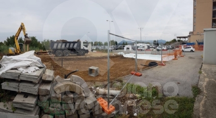RIVOLI - Lavori in corso all'ospedale: nuova isola ecologica e nuovi parcheggi per i dializzati