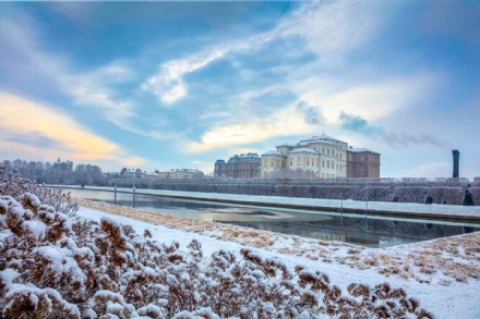 VENARIA - Via alle «Sere di Natale»: fino all'8 gennaio la Reggia sarà visitabile anche la sera