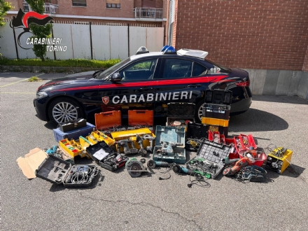 COLLEGNO - Razzie all'interno di un furgone: arrestato un componente della «Banda della Lancia Delta»