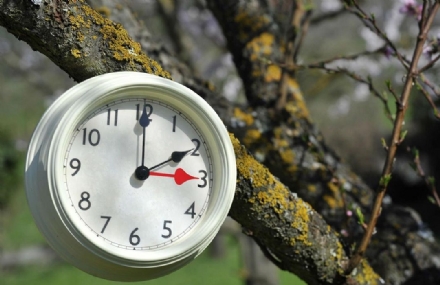 RITORNA L'ORA LEGALE - Stanotte alle 2 lancette avanti di un'ora