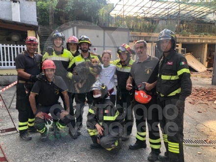 CROLLO PALAZZINA A TORINO - Il cane Ettore è stato trovato vivo dai vigili del fuoco - FOTO