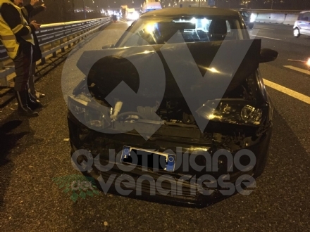 RIVOLI - Scontro in tangenziale: tre auto coinvolte e tre feriti