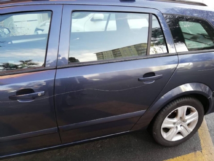 ZONA OVEST - Ladri e vandali d'auto in azione: presa di mira anche la macchina di un disabile
