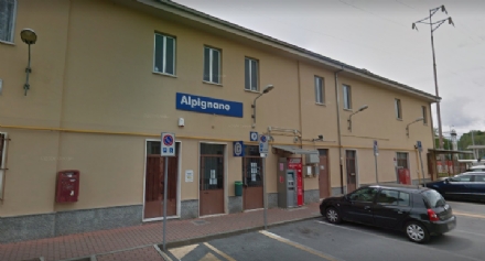 TRAGEDIA AD ALPIGNANO - Si getta contro il treno in corsa: morta una donna