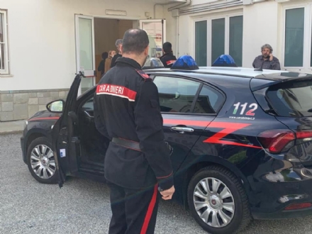 RIVOLI - Teppisti in azione alla primaria dell'IC Gozzano: scaricati gli estintori della palestra. Scuola chiusa per un giorno - FOTO