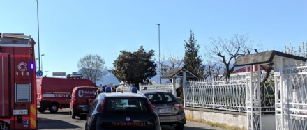 TORINO-COLLEGNO - 88enne si ustiona gravemente mentre lavora in giardino: è gravissimo