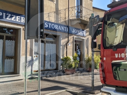 COLLEGNO - Più grave del previsto l'incendio alla pizzeria «Jonica»: chiusa a data da destinarsi