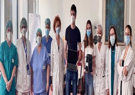 RIVOLI - Il Darwin regala al reparto Covid dell'ospedale un pc portatile e una macchina del caffè