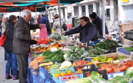 VENARIA - G7: il mercato di sabato 30 settembre in viale Buridani terminerà alle 13