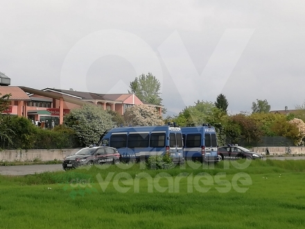 ALPIGNANO - Tensioni e proteste all'ex Parlapà: un gruppo vuole cacciare i 16 positivi