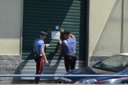 VENARIA - Bar chiuso dai carabinieri, i titolari: «Dobbiamo controllare le fedine penali dei clienti?»