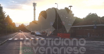 VENARIA - «La nuova viabilità nella zona di piazza De Gasperi è molto pericolosa»