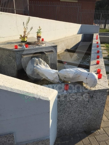 COLLEGNO - Idioti in azione: vandalizzata la statua della Madonna di via Vespucci