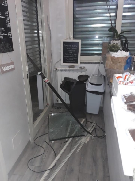 MAPPANO - I ladri continuano a colpire: preso di mira il «Caffè Memory»