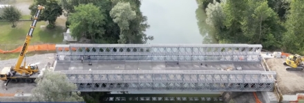 VENARIA - Entro due settimane l'apertura del ponte Bailey sul Ceronda: poi via alla demolizione del «vecchio»