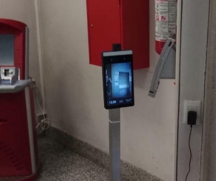 ZONA OVEST - In ospedale e in poliambulatorio si entra dopo «l'ok» del termoscanner