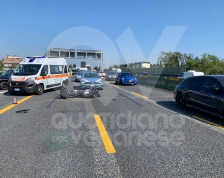 INCIDENTE IN TANGENZIALE TRA COLLEGNO E RIVOLI - Perde il controllo della moto: ferito - FOTO