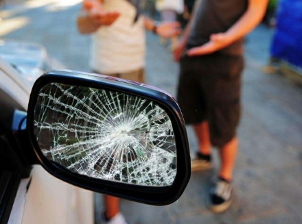 DRUENTO-VENARIA - Truffa dello specchietto: dopo le segnalazioni, scatta un arresto