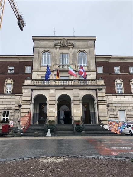 RIVOLI - A scuola non si fuma: e al liceo scientifico Darwin scattano le prime 12 multe
