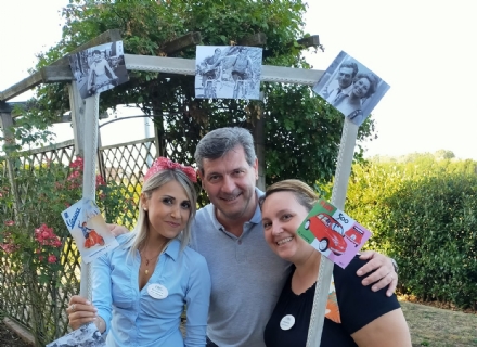 BORGARO - Pizzata estiva per ospiti e operatori di «Casa Mia»: presente anche il sindaco - FOTO